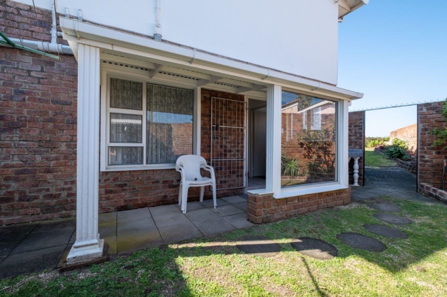 To Let 2 Bedroom Property for Rent in Gonubie Eastern Cape